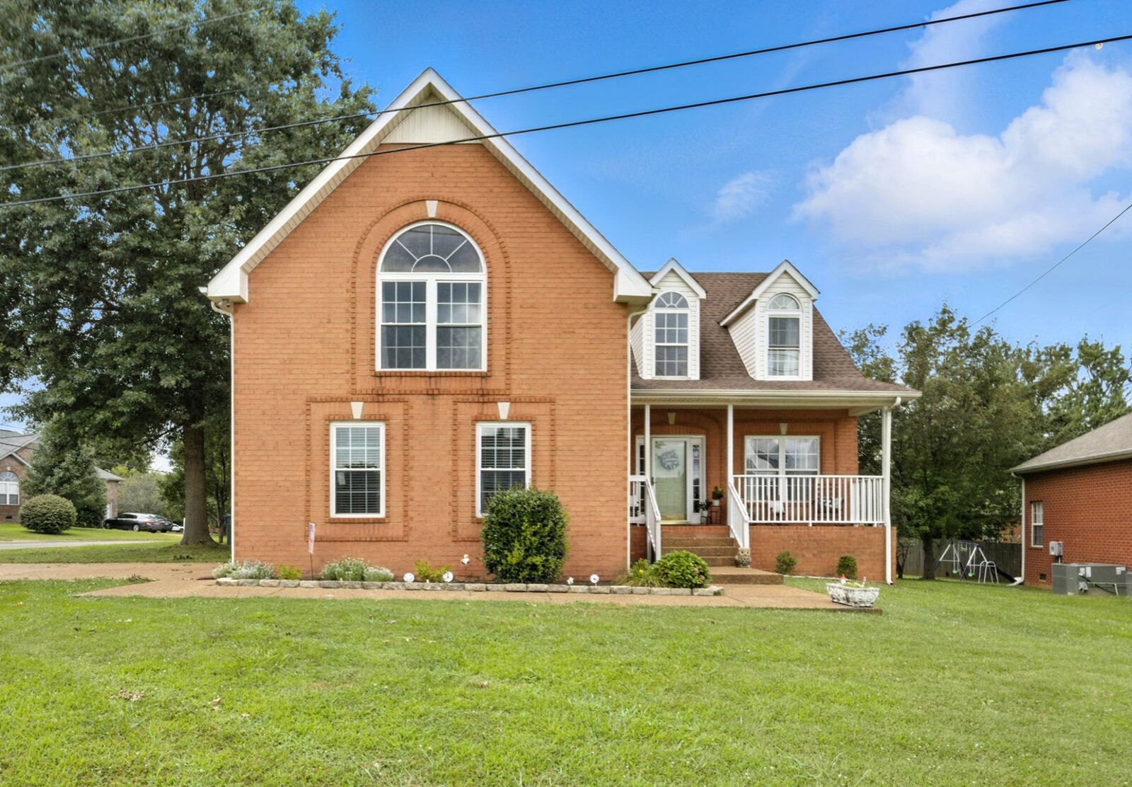 Property Photo: 1000 Apache Trl TN 37188