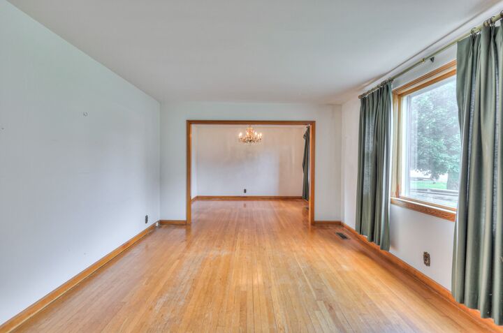 Property Photo:  3005 Hillhurst Dr  TN 37207 