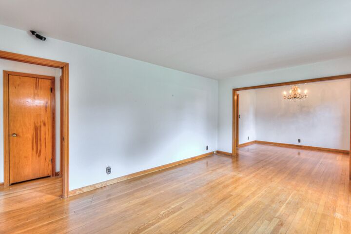 Property Photo: 3005 Hillhurst Dr TN 37207