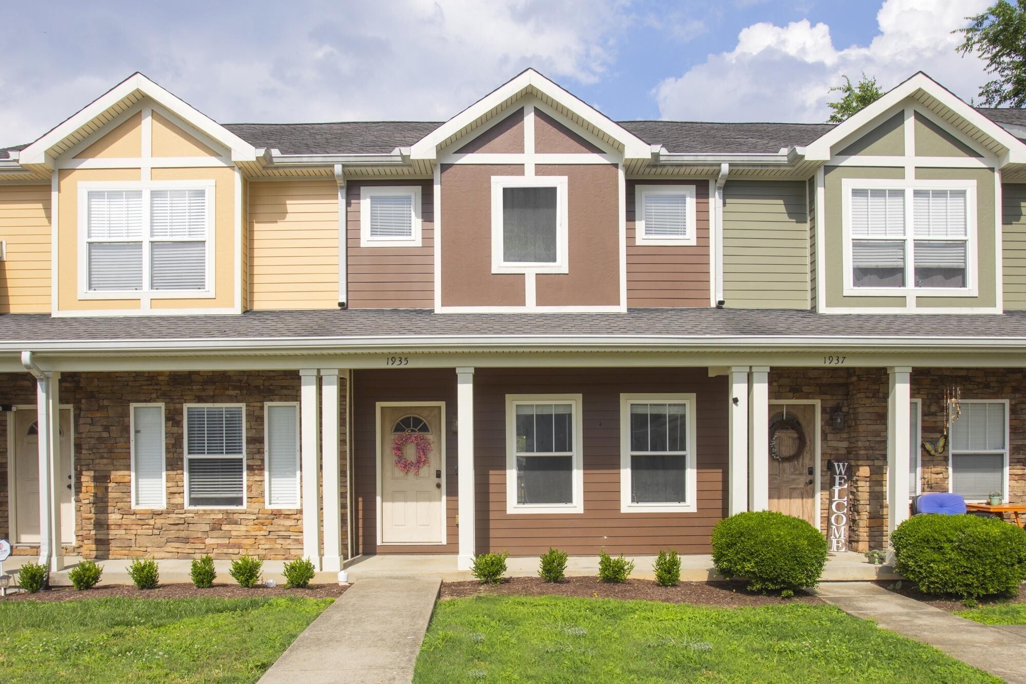 Property Photo: 1935 Lombardia Ln TN 37115