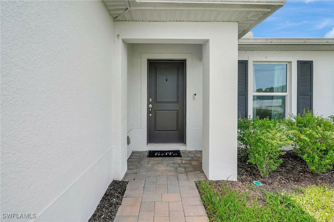 Property Photo:  2517 NW 15th Place  FL 33993 