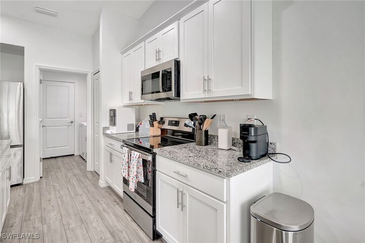 Property Photo: 2517 NW 15th Place FL 33993