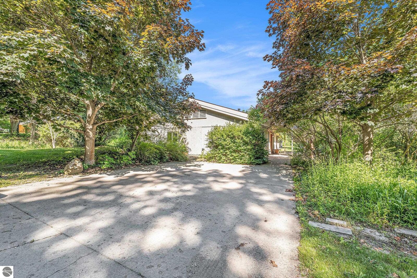 Property Photo:  9813 E Carter Road  MI 49684 