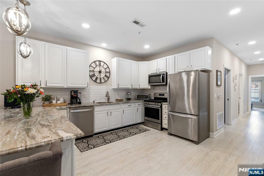 Property Photo: 24 Elm Street 2B NJ 07042