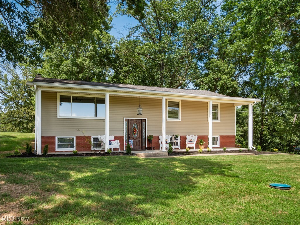 Property Photo: 5585 Helen Drive OH 43701