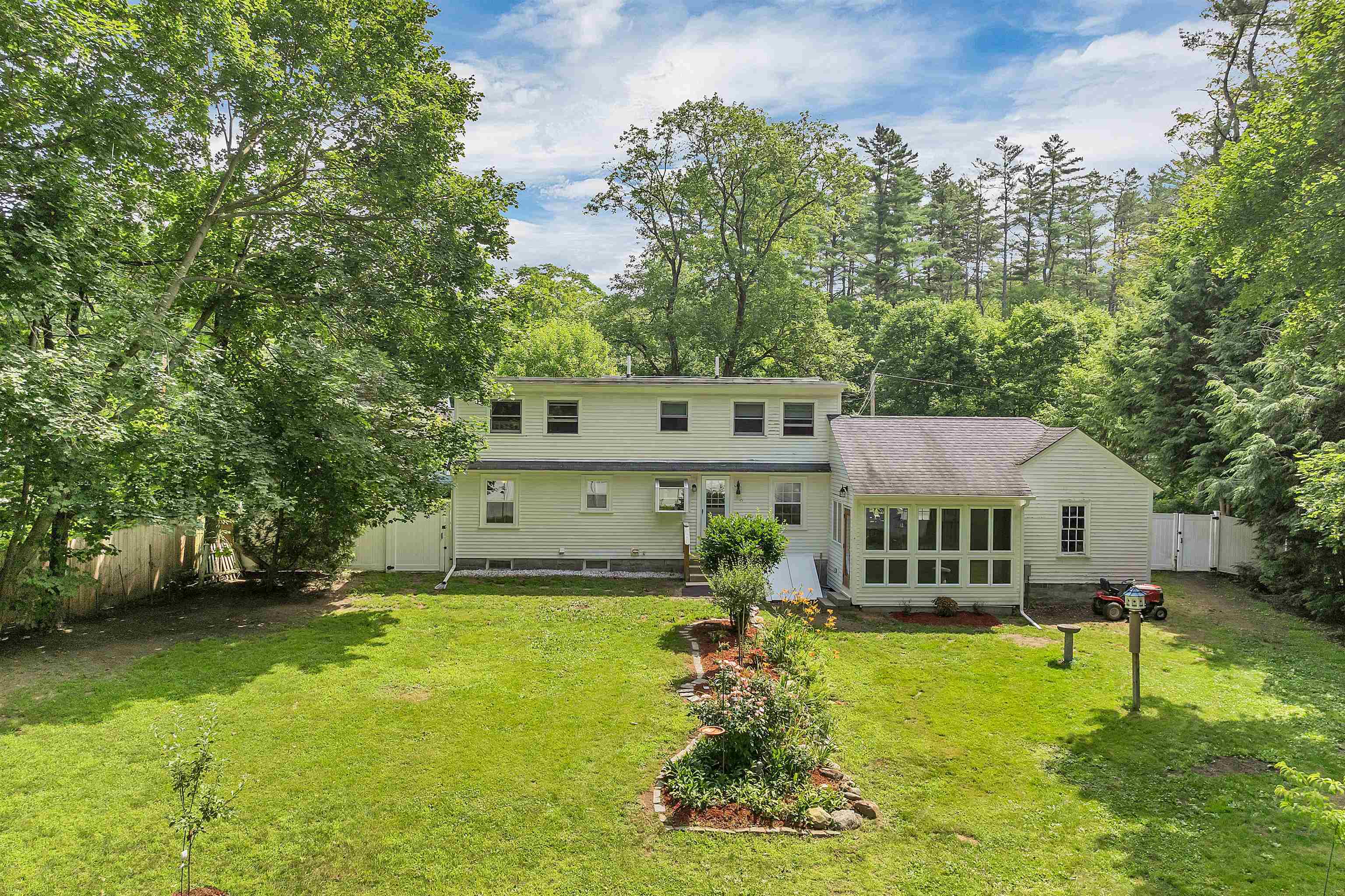 Property Photo: 6 Davis Street NH 03301