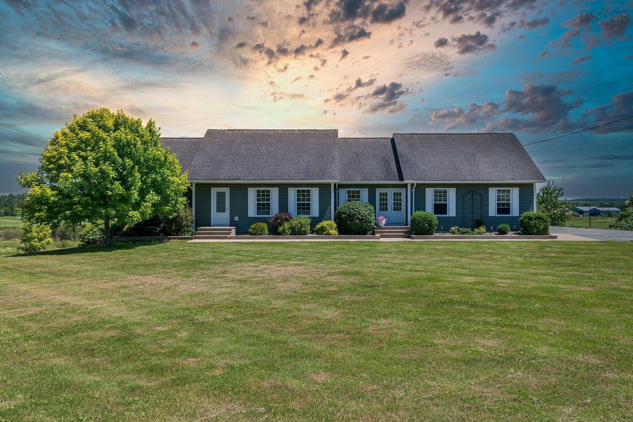 Property Photo: 100 Highway 224 NS B0N 2H0