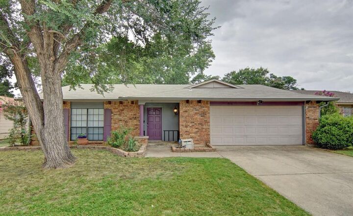 4116 Staghorn Circle S  Fort Worth TX 76137 photo