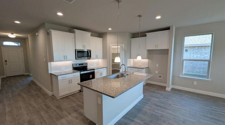 Property Photo: 1225 Beltway Lane TX 76048