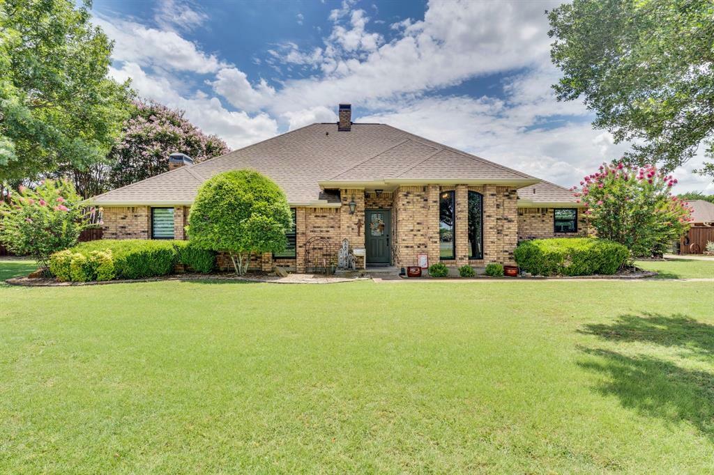 Property Photo: 1158 Lynn Way TX 75165