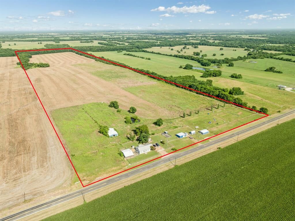 Property Photo:  4085 S Fm 196  TX 75416 