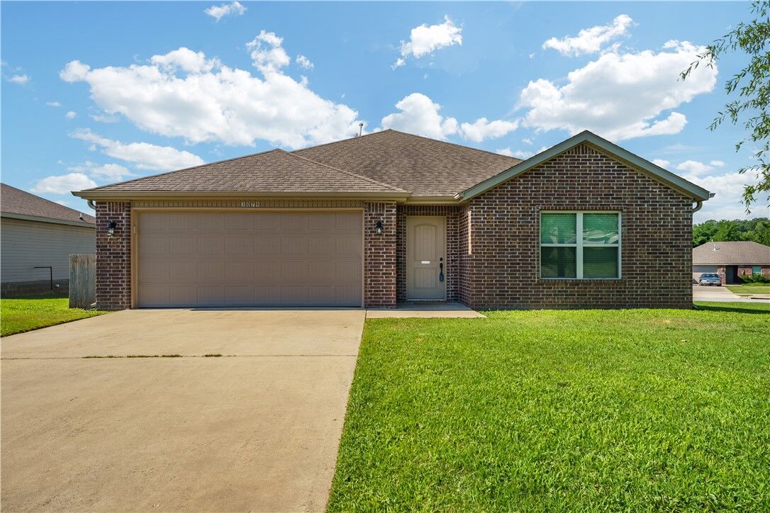 Property Photo: 3079 Cherry Knoll Circle AR 72762