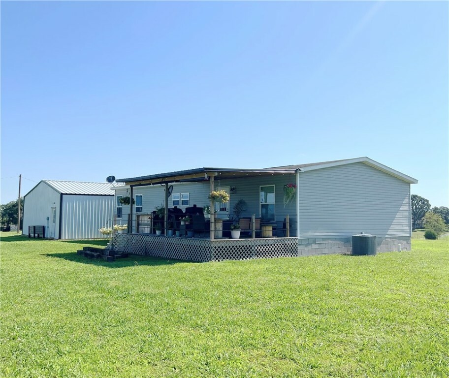 Property Photo: 17453 Mill Hill Road AR 72732