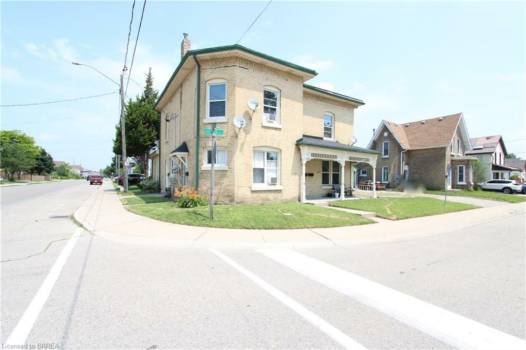 Property Photo: 62 Arthur Street ON N3S 3H8