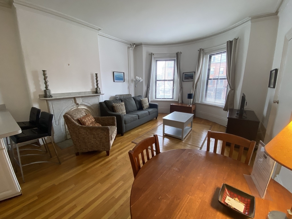 Property Photo: 670 Tremont 5 MA 02118