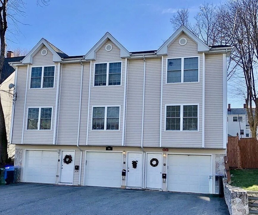 Property Photo:  20 4th Street 2  MA 02155 