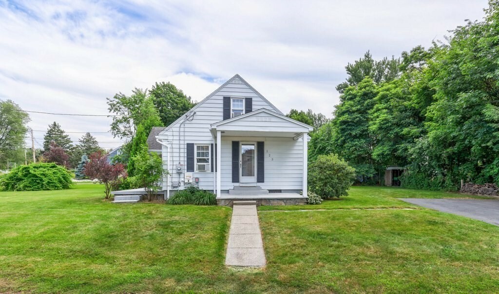 Property Photo: 123 Park Hill Ave MA 01527