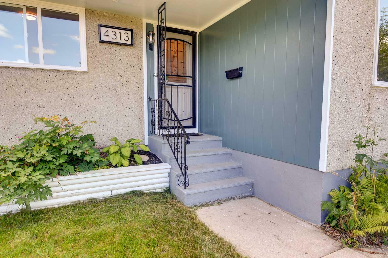 Property Photo: 4313 35 Street AB T4N 0R2