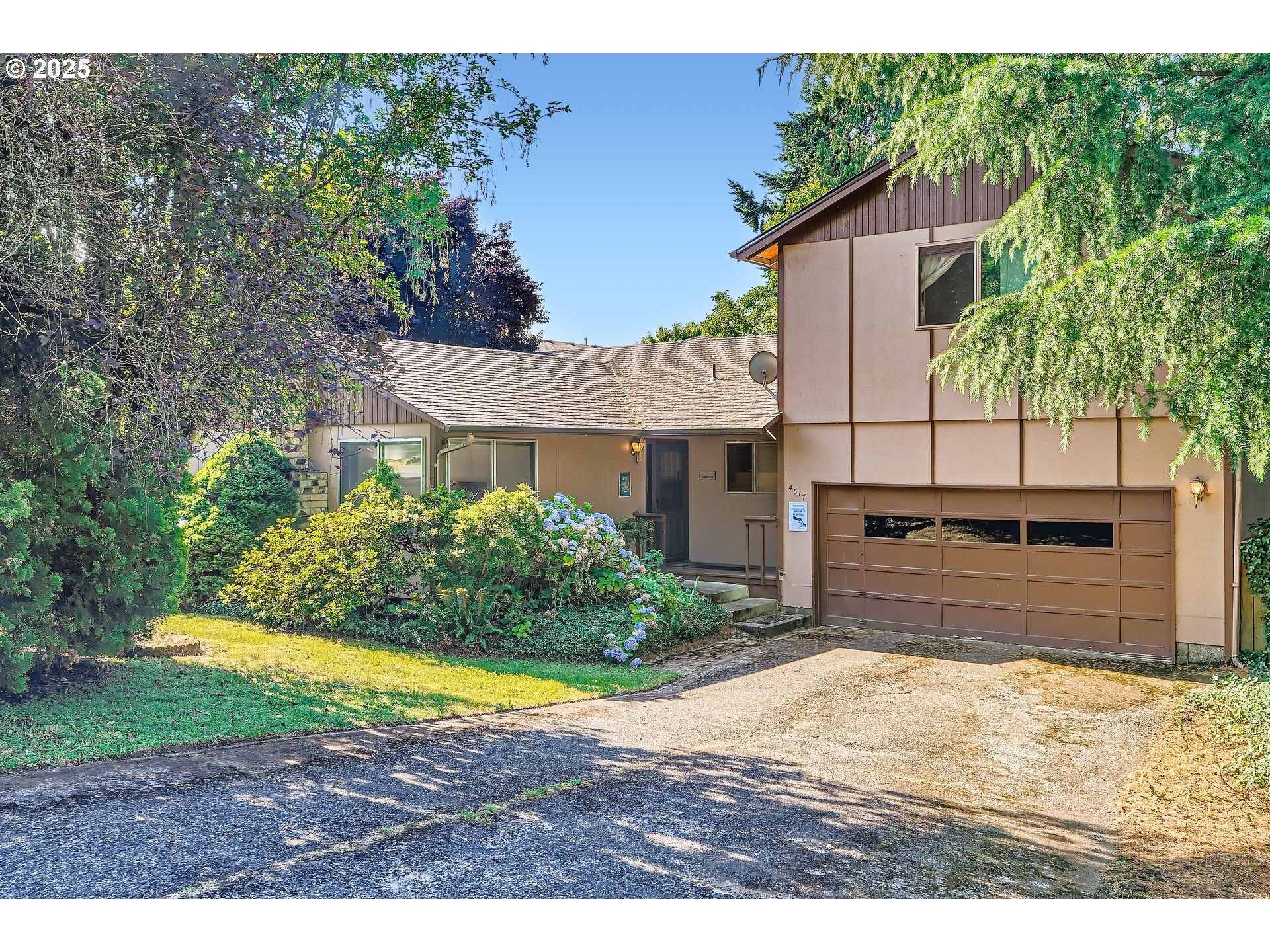Property Photo: 4517 NE 44th St WA 98661