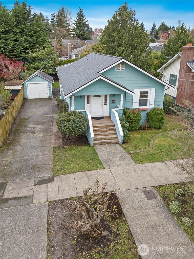 Property Photo: 7323 20th Avenue NW WA 98117