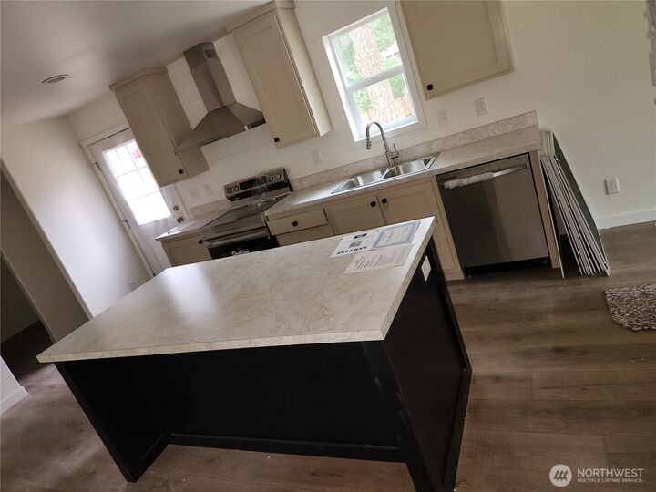 Property Photo:  8657  Valley Court  WA 98266 
