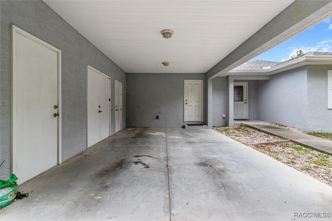 Property Photo: 12739 W Flaxen Drive FL 34428