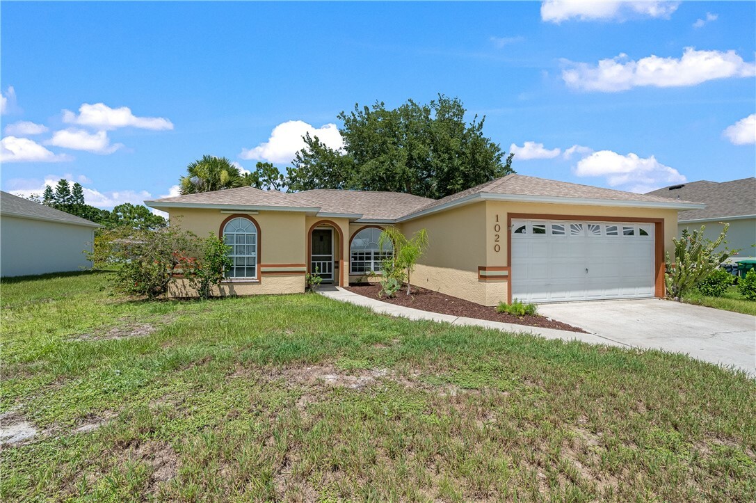 Property Photo: 1020 Seamist Lane FL 32958