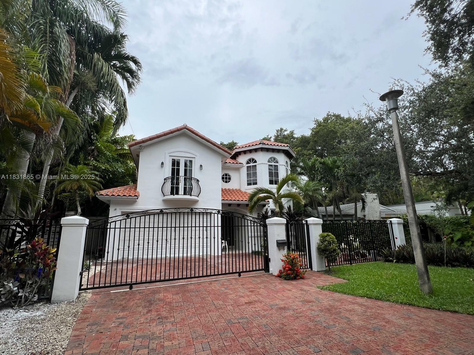 Property Photo: 4110 Pamona Ave N/A FL 33133