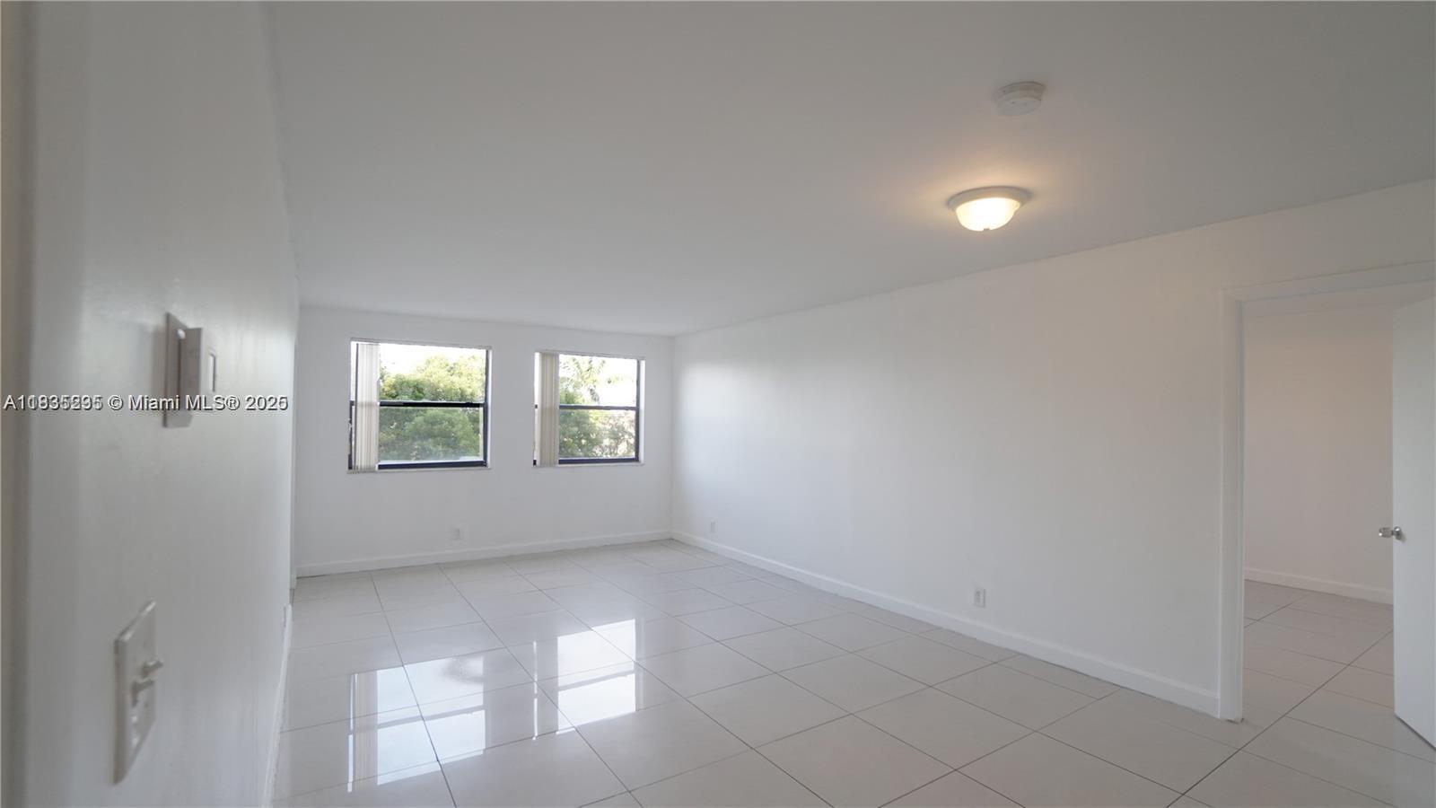 8100 Geneva Ct 343  Doral FL 33166 photo