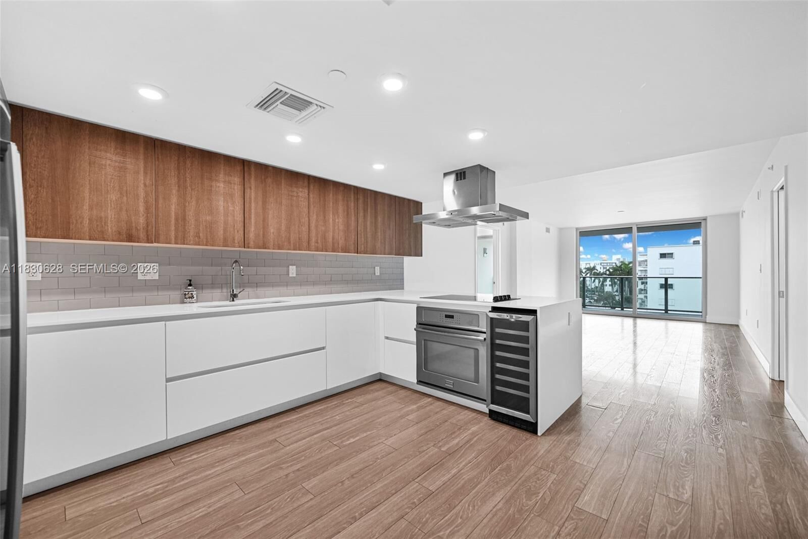 Property Photo:  1025 92nd St 602  FL 33154 