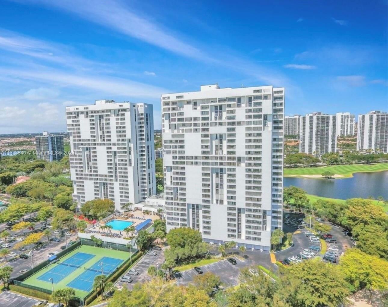 Property Photo:  20225 NE 34th Ct 614  FL 33180 