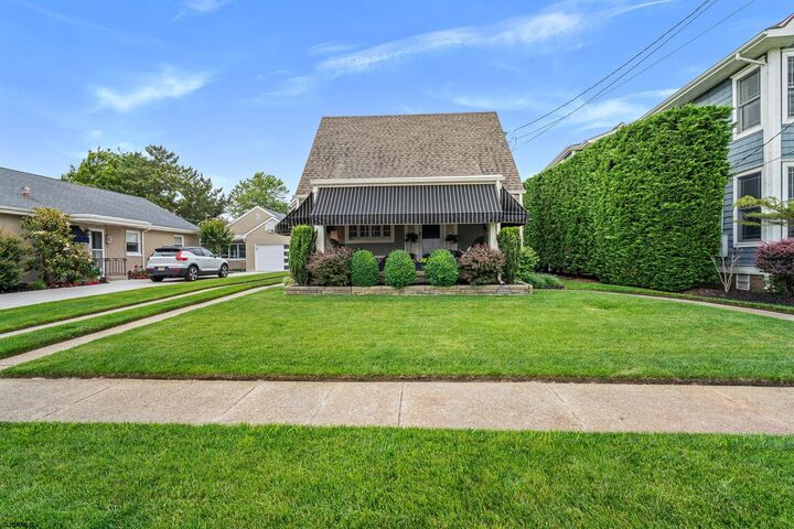 Property Photo: 522 Waverly Blvd NJ 08226