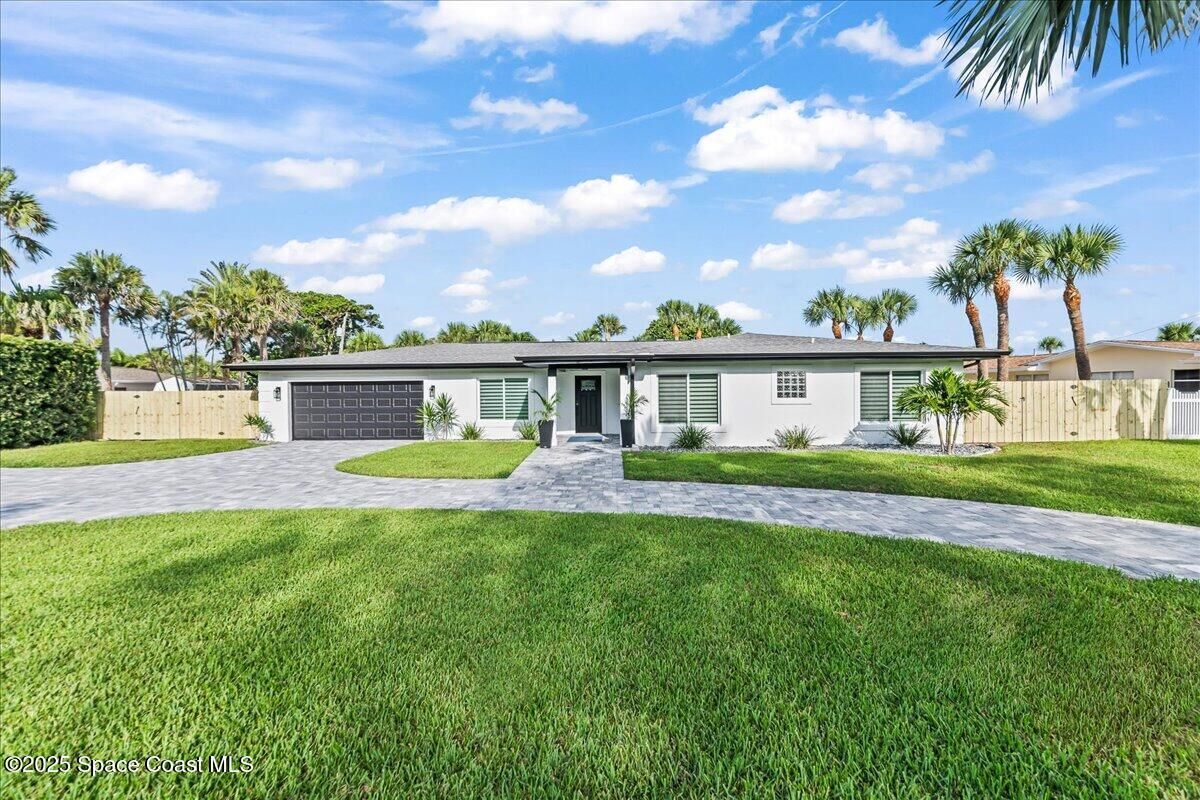 Property Photo:  300 Oak Street  FL 32951 
