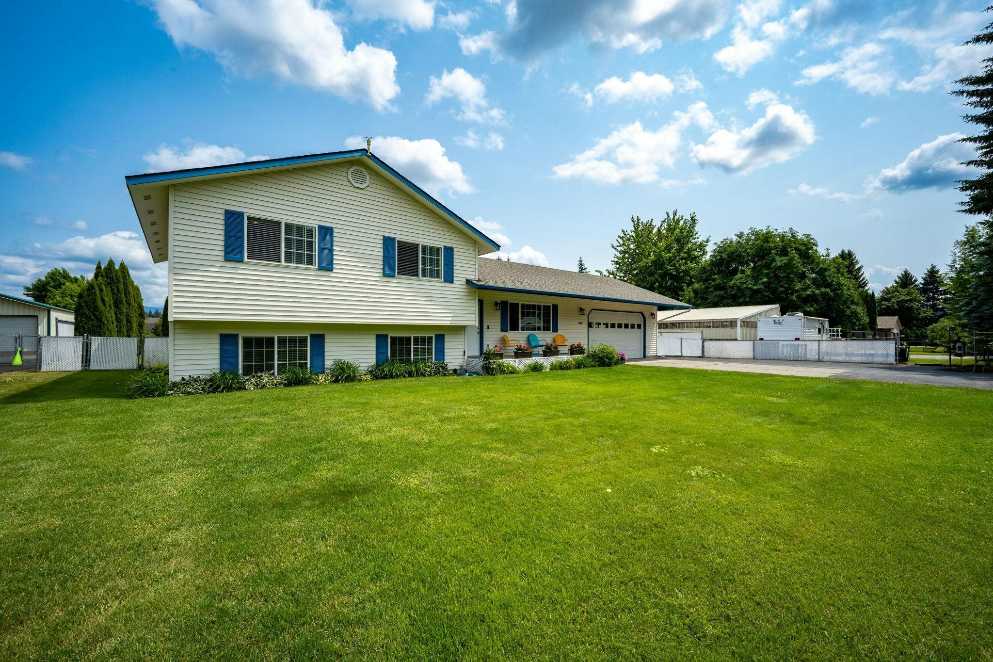 Property Photo: 9270 N Maple St ID 83835