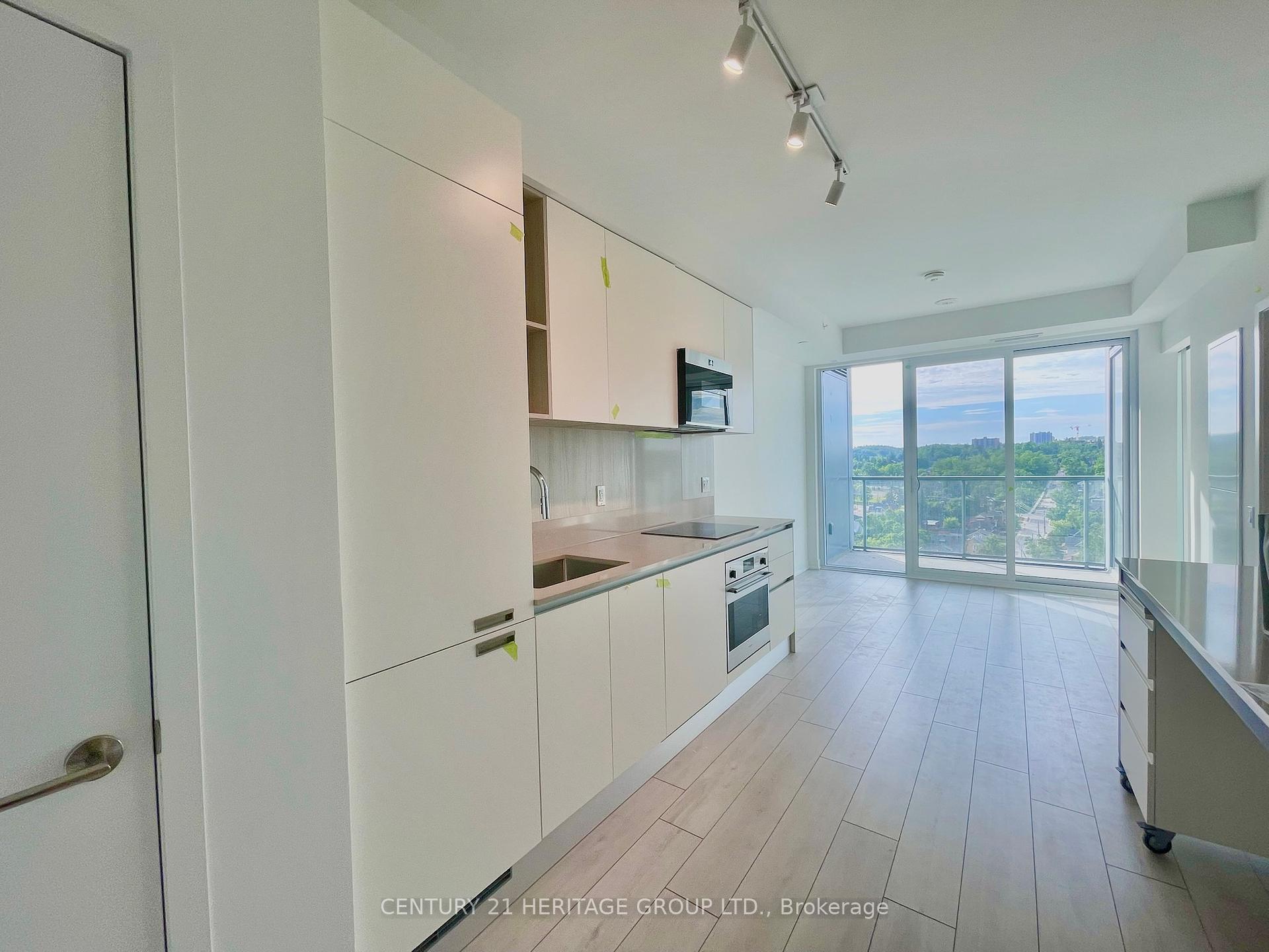Property Photo: 39 Mary Street 1403 ON L4N 1S9