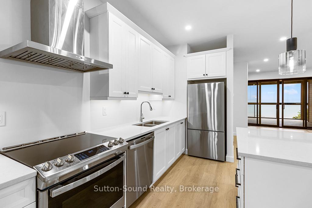 Property Photo: 535 Isaac Street 202 ON N0H 2T0