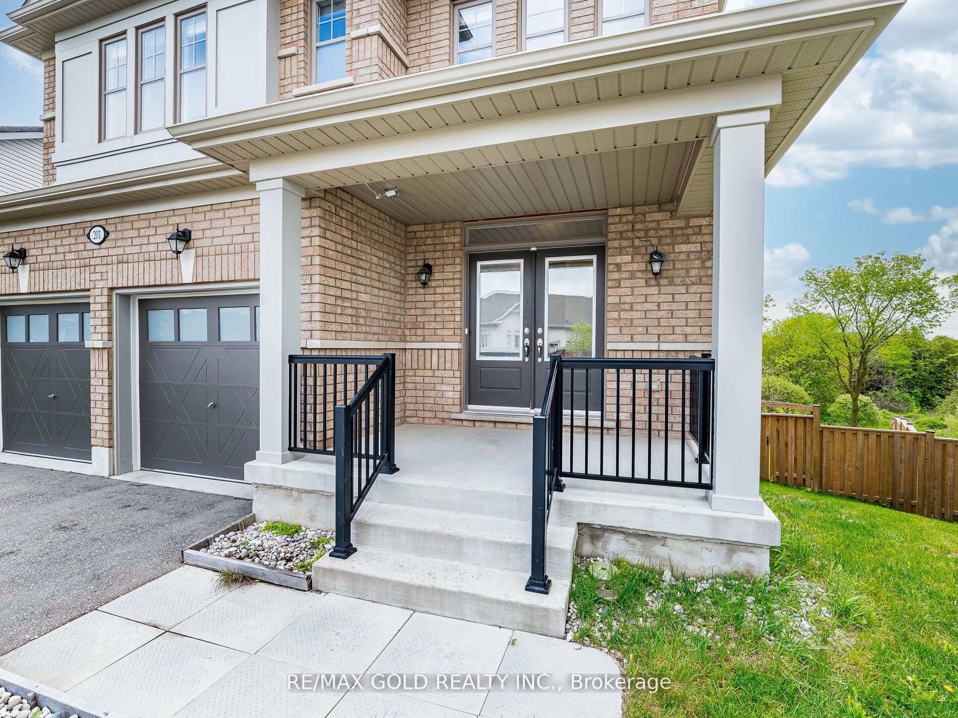Property Photo: 201 McFarlane Crescent ON N1M 0G5