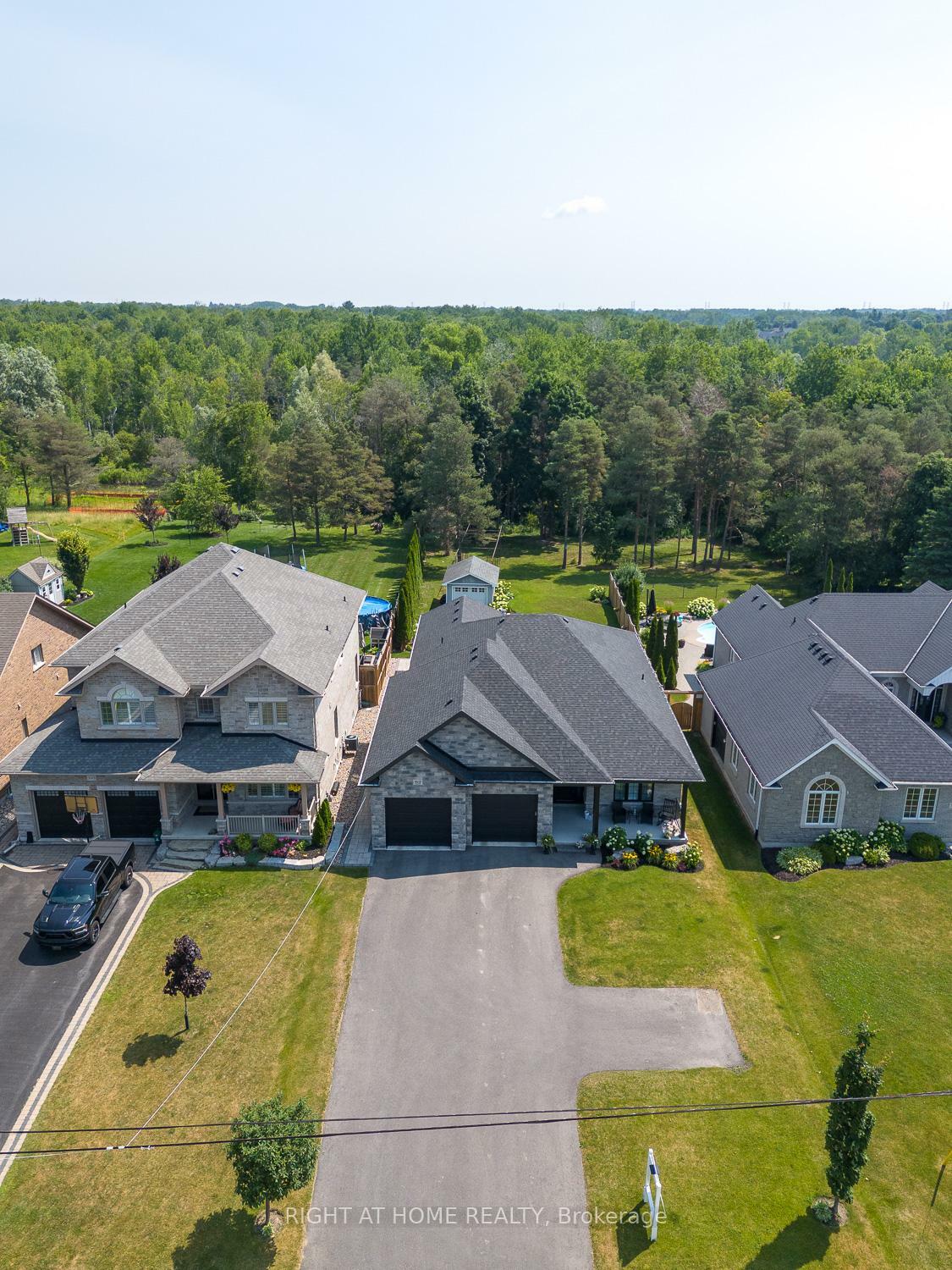 Property Photo: 3307 Trulls Road ON L1E 2L2