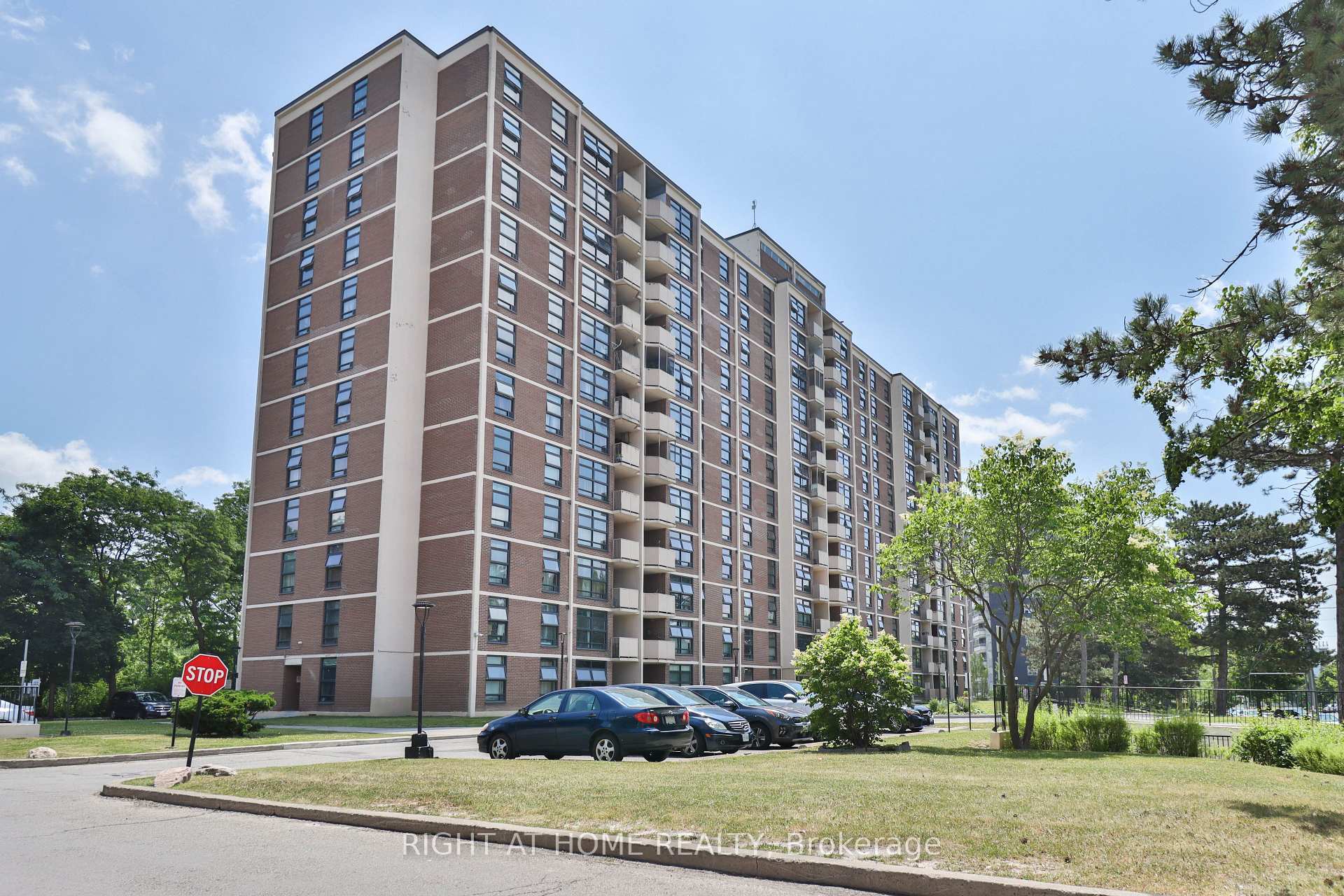 335 Driftwood Avenue 909  Toronto ON M3N 2P3 photo