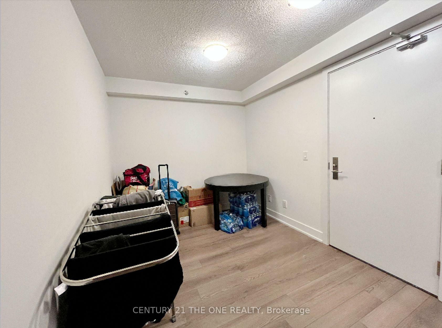 Property Photo: 318 Richmond Street W 710 ON M5V 0B4