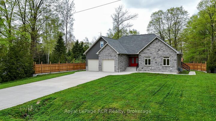 10 Frederick Street E  South Bruce Peninsula ON N0H 2G0 photo