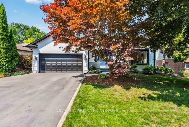 Property Photo: 108 Somerset Crescent ON N6K 3M4