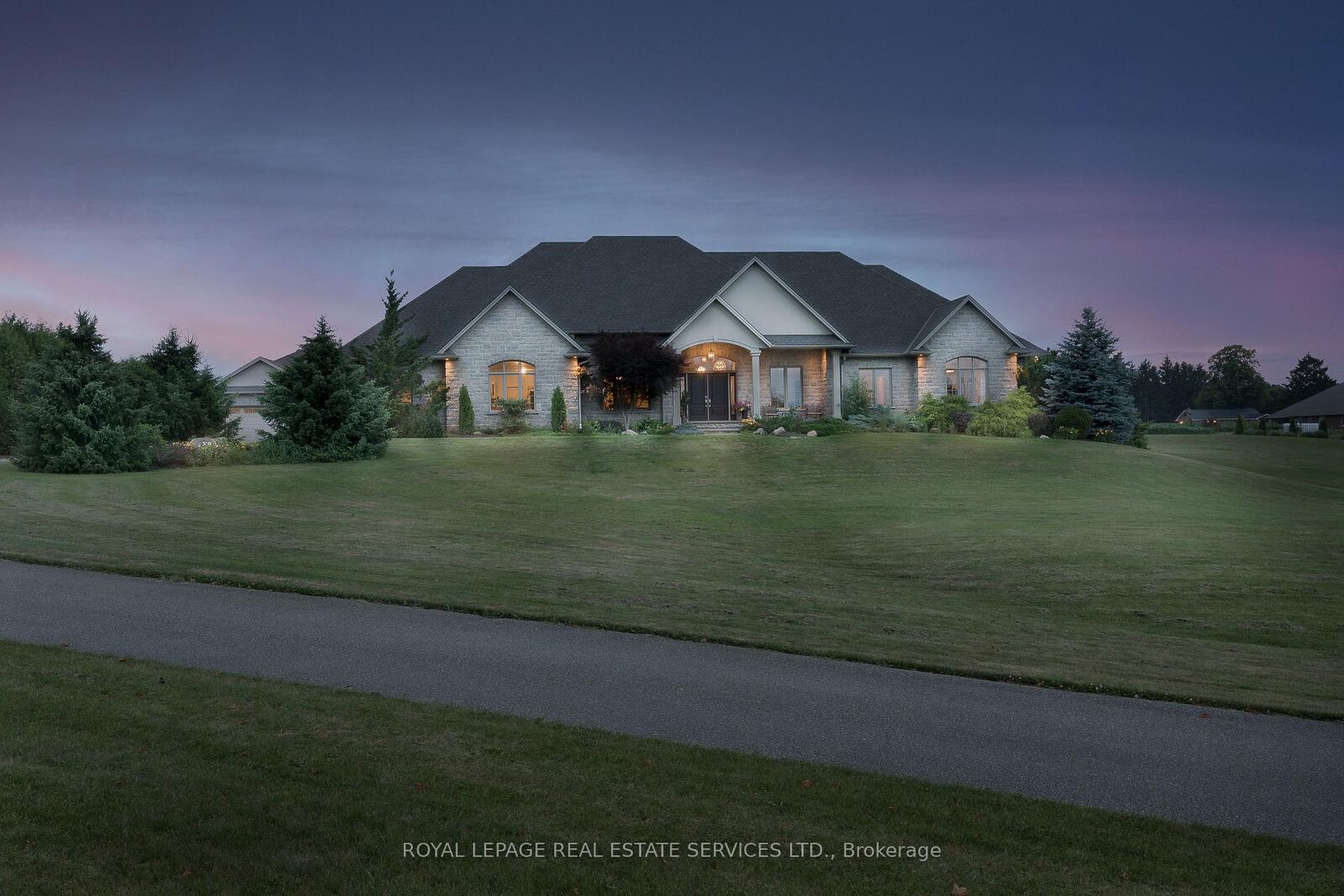 Property Photo: 391 Robinson Road ON N3R 0B8