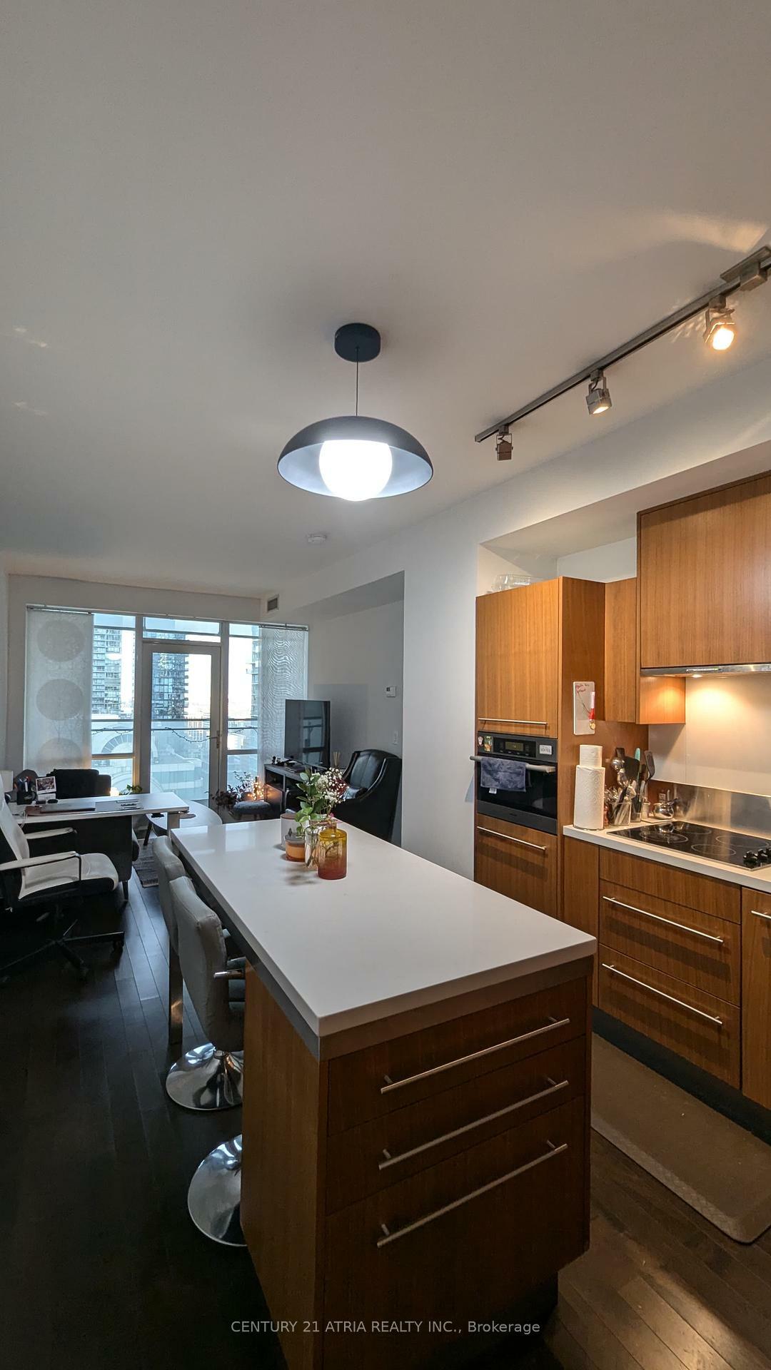 Property Photo:  80 John Street 2504  ON M5V 3X4 