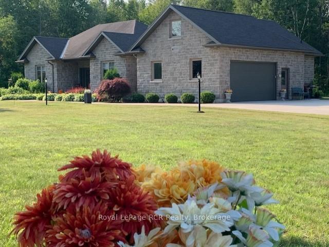 Property Photo:  1626 Silver Lake Rd Road  ON N0H 2T0 