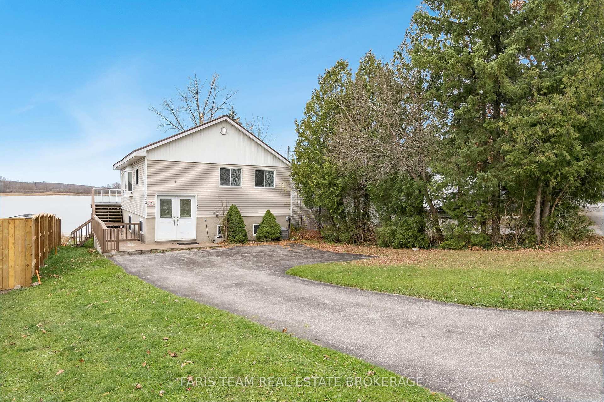 Property Photo: 122 Mitchells Beach Road ON L0K 2A0