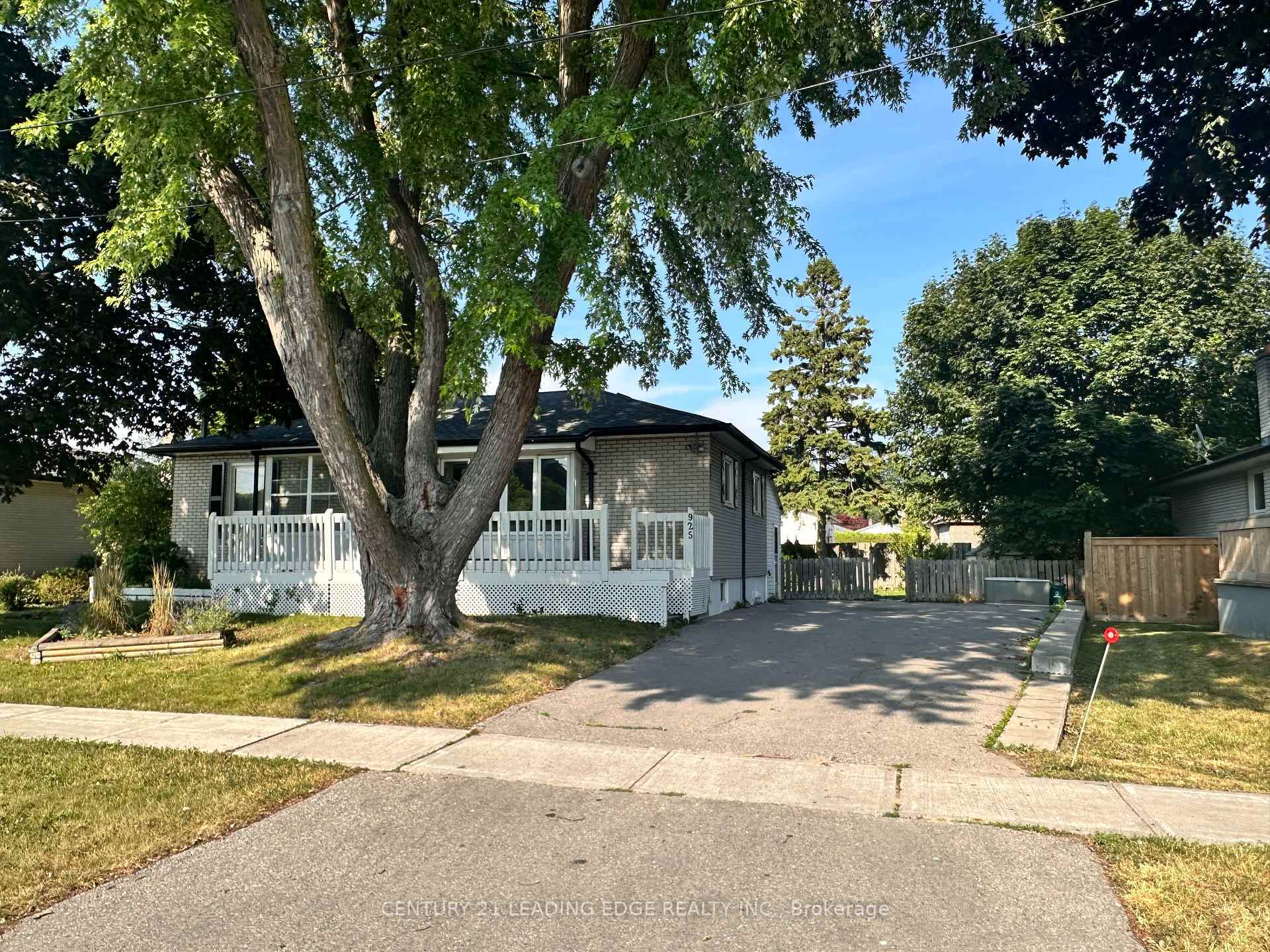Property Photo:  925 Annes Street Bsmt  ON L1N 5K7 