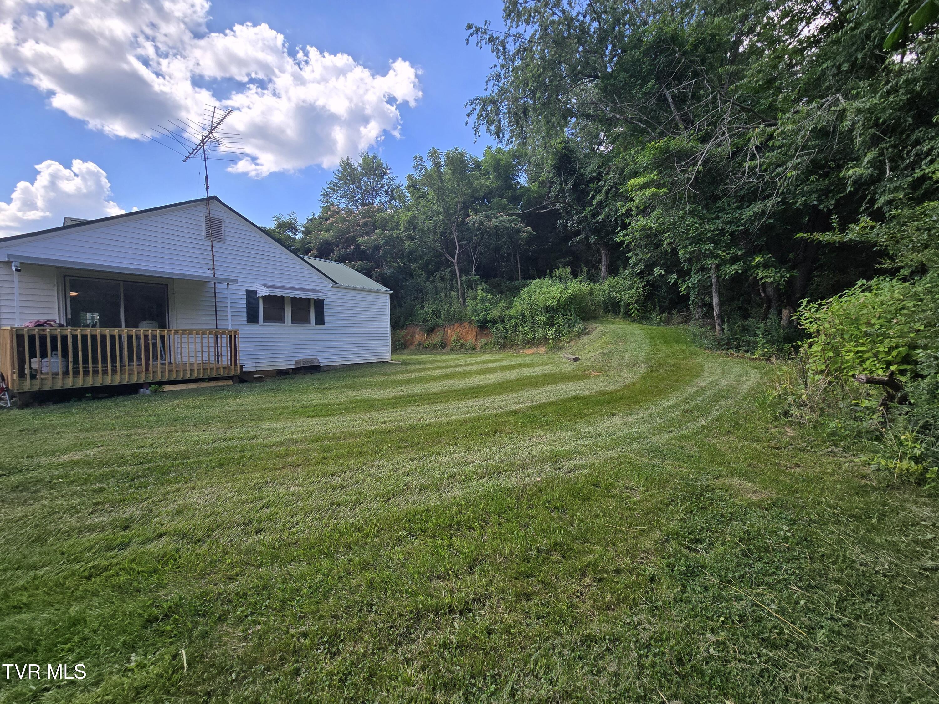 Property Photo: 1358 Bristol Highway TN 37643