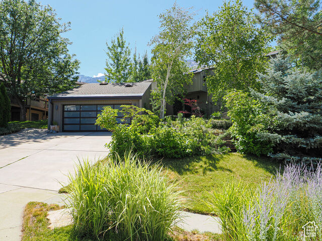 Property Photo: 3348 E Splendor Cir UT 84124