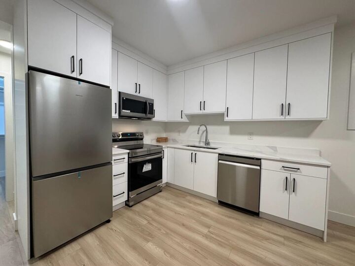Property Photo:  18968 119 Ave Suite  BC V3Y 1X6 